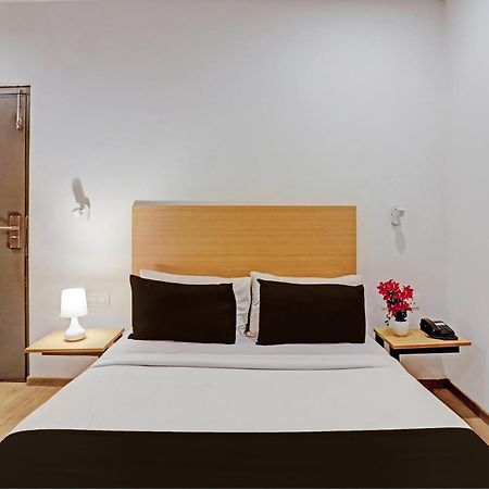 Super Townhouse Near Secunderabad Railway Station, Yashoda Hospital, Patny Centre Exterior photo