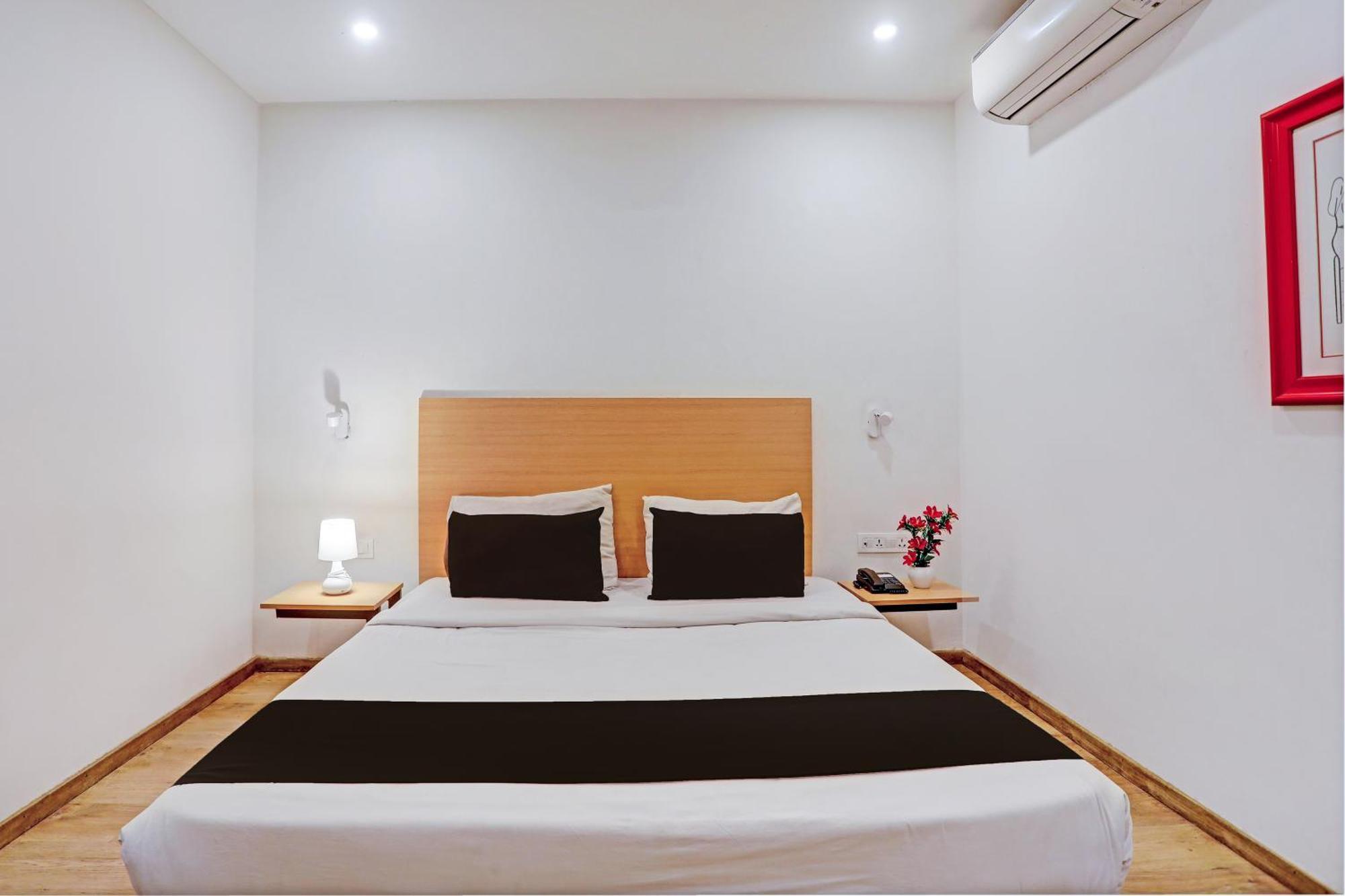 Super Townhouse Near Secunderabad Railway Station, Yashoda Hospital, Patny Centre Exterior photo