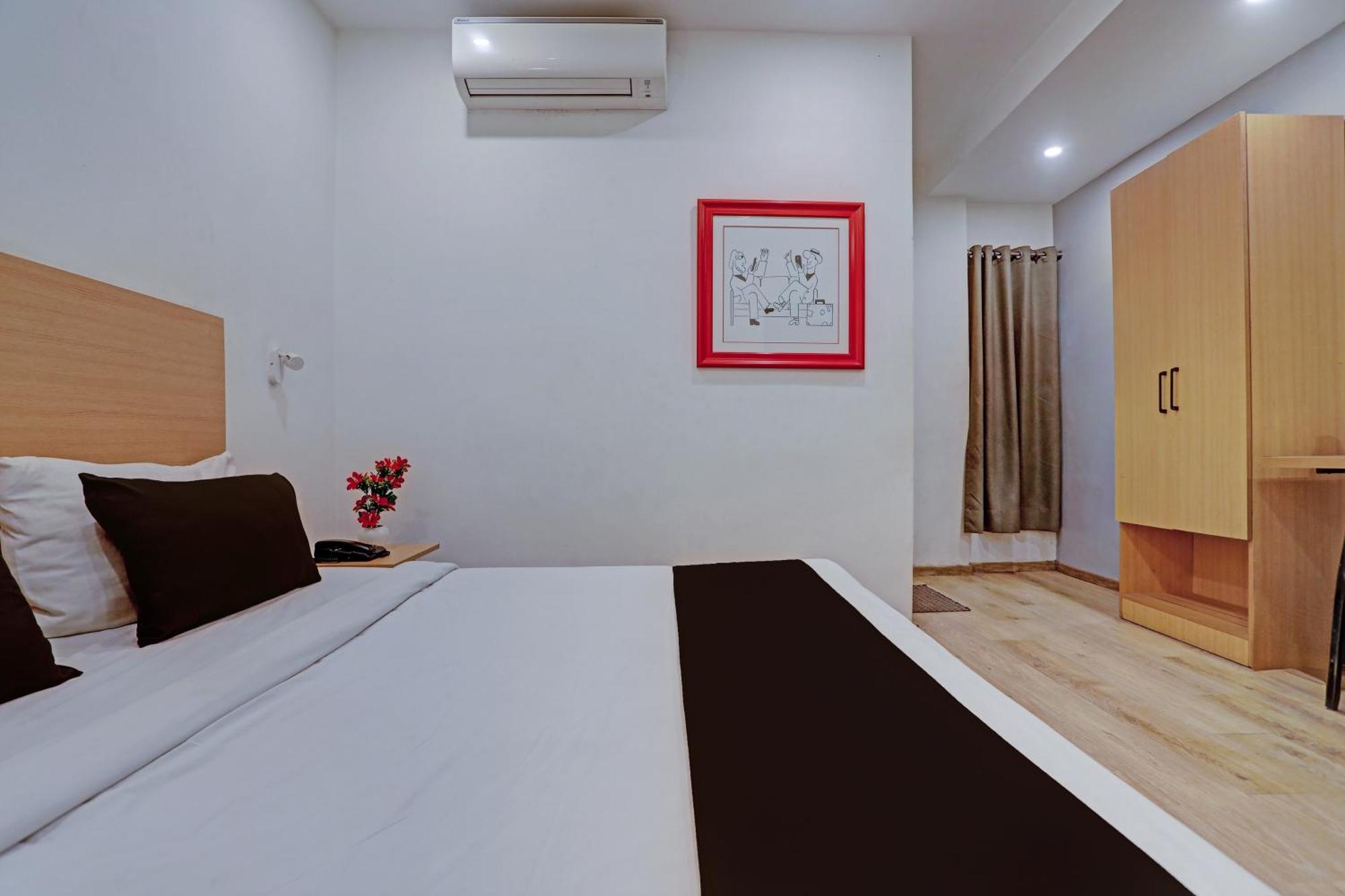Super Townhouse Near Secunderabad Railway Station, Yashoda Hospital, Patny Centre Exterior photo